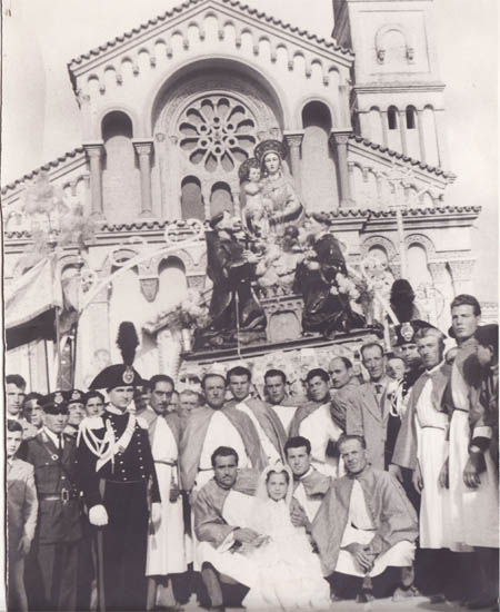 Portatori Madonna della Fontana Torremaggiore (Fg) - Anno 1947 - www.torremaggiore.com -