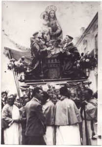 Portatori Madonna della Fontana Torremaggiore (Fg) - Anno 1947 - www.torremaggiore.com -