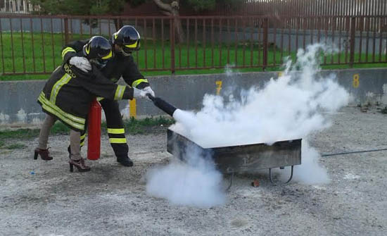 Corso antincendio alla Scuola Emilio Ricci di Torremaggiore