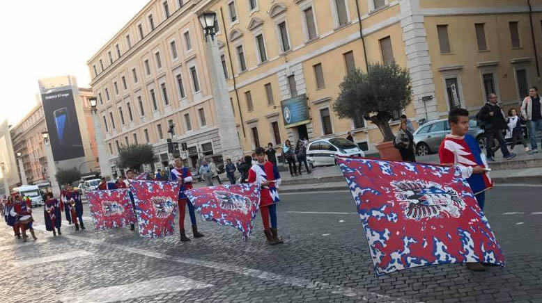 Resoconto dell’evento Giubileo degli sbandieratori che si è tenuto presso la Città del Vaticano: presenti anche gli sbandieratori di Torremaggiore