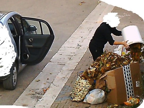 Il Comune di Torremaggiore ha sanzionato chi ha abbandonato i rifiuti tramite le foto trappole: si riuscirà ad arginare questo malcostume diffuso?