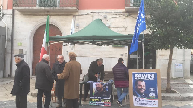 Domenica 3 febbraio fino alle 22 gazebo della Lega per l’evento Matteo Salvini non si tocca