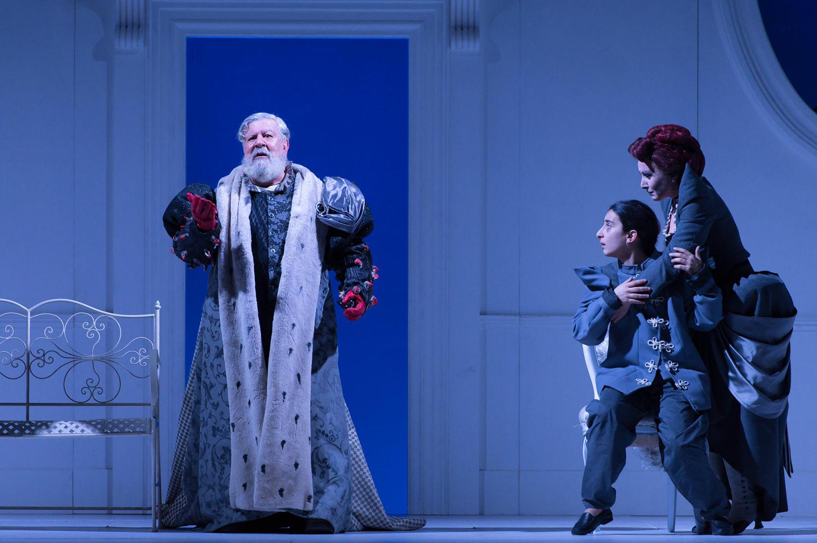 Aspettando Miseria e Nobiltà con Lello Arena che andrà in scena il 31 gennaio 2020 al Teatro Luigi Rossi di Torremaggiore facciamo il punto con l’Assessore alla Cultura