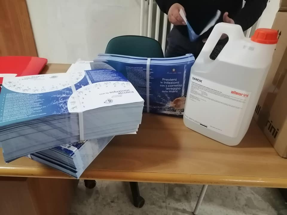 Consegnati a Torremaggiore in tutte le scuole materiale informativo e presidi sanitari per incrementare la prevenzione contro virus influenzali