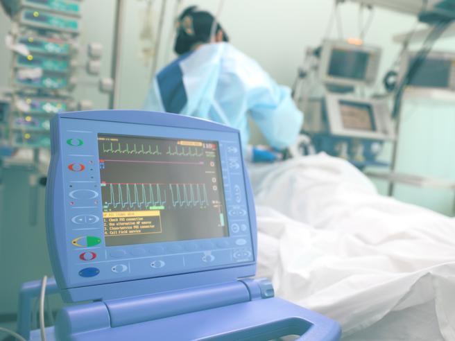 Coronavirus Covid-19, ecco il piano di emergenza della Regione Puglia per aumentare i posti letto di terapia intensiva