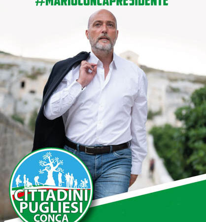 Gianluigi Paragone ed il candidato Presidente della Regione Puglia Mario Conca l’11 settembre 2020 a Torremaggiore su Corso Matteotti