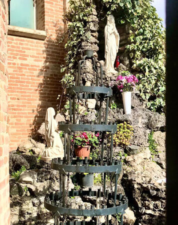 Accadde oggi 11 febbraio 1858: l’apparizione della Madonna di Lourdes a Bernadette