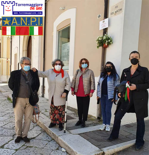 ANPI di Torremaggiore: deposte le piantine commemorative sotto le targhe di vie e piazze dedicate ad antifascisti/e e partigiani/e