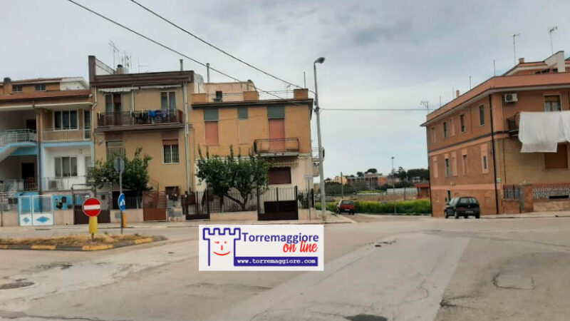 Incrocio pericoloso tra Via Gorizia e Via Aldo Moro a Torremaggiore :  i cittadini chiedono il posizionamento di dossi per evitare incidenti