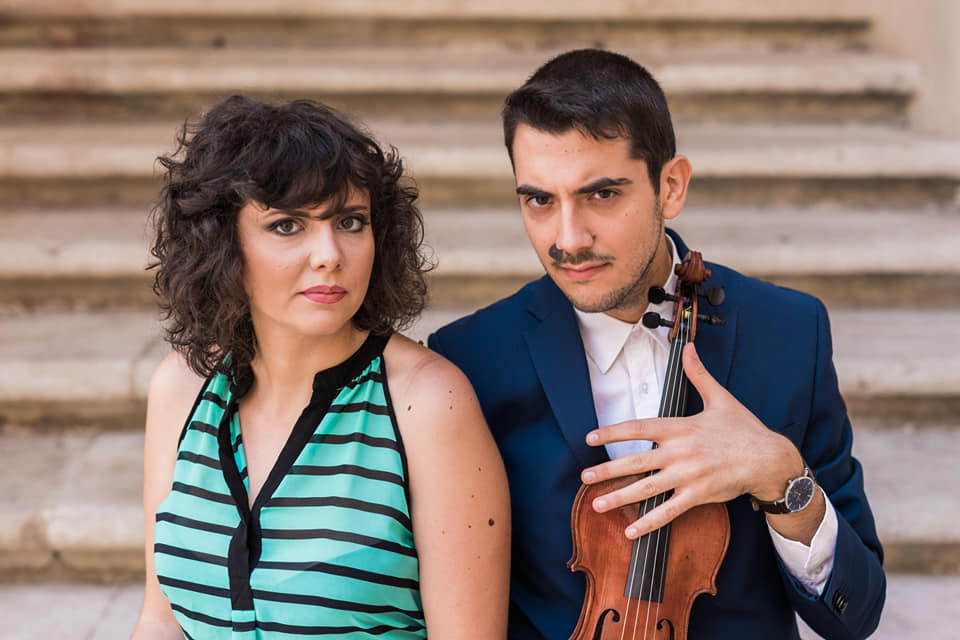 Il 4 novembre 2021 alle ore 20 al Teatro Comunale Umberto Giordano di Foggia ci sarà un concerto musicale del Duo Federiciano composto dai torremaggioresi Ferdinando ed Angela Trematore