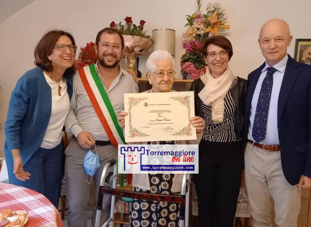 Torremaggiore: la signora Iolanda Faienza ha compiuto 100 anni il 1 ottobre 2021