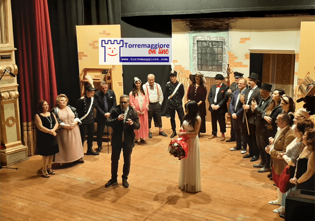 Grande successo al Teatro Garibaldi di Lucera per Uomo e Galantuomo della compagnia teatrale torremaggiorese il Baffo