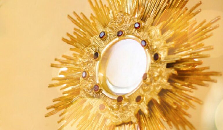 22 giugno 2025 Solennità del Corpus Domini: commento al Vangelo di Don Andrea Pupilla