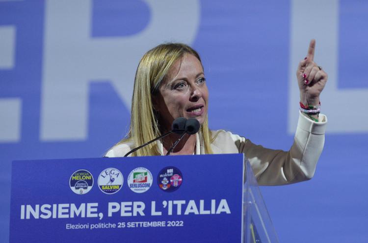 Il centrodestra a trazione Fratelli d’Italia ha vinto le elezioni politiche anche a Torremaggiore. Vanno in Parlamento Giandiego Gatta (Forza Italia) Marco Pellegrini (M5S) e Anna Maria Fallucchi (Fratelli d’Italia). Sconfitti Raffaele Piemontese (PD), Marrazzo (M5S) e la torremaggiorese Gisella Naturale (M5S)nell’uninominale