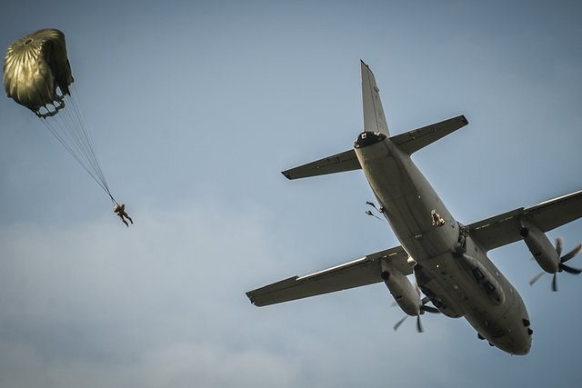 Santa Messa in suffragio dei paracadutisti torremaggioresi Carmine Celozzi e Gino Lipartiti il 9 novembre 2022 alle ore 18 presso la Parrocchia di Santa Maria della Strada