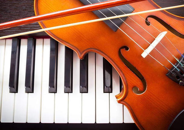 Omaggio a Federico II : il 25 maggio 2023 su Corso Italia alle ore 18 concerto musicale con le orchestre scolastiche di Torremaggiore e Melfi