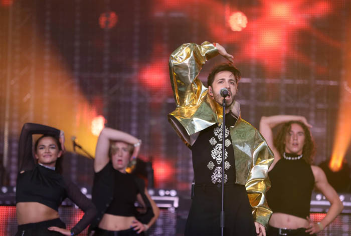 OSVALDO SUPINO TORNA CON UN NUOVO SINGOLO E VIDEO: LA MIA MUSICA E’ CORAGGIO, VULNERABILITA’ E TANTO CUORE