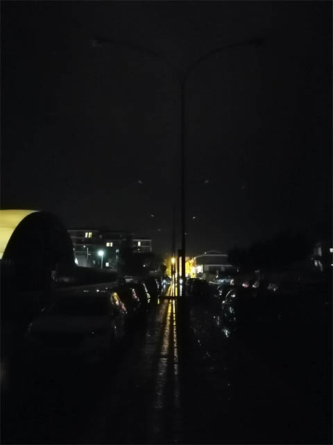 Riflessione pubblica di Lino Monteleone sul buio pesto persistente a cui è stata condannata una parte della città per sei giorni