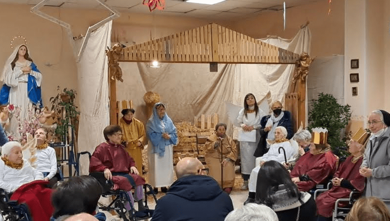 Torremaggiore: le ospiti della Casa di Riposo della Divina Provvidenza sono le protagoniste della rappresentazione della natività