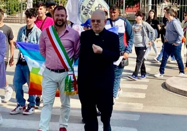 Il messaggio di ringraziamento del sindaco di Torremaggiore a Don Renato Borrelli