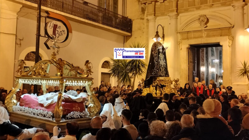 Processione dei Misteri 2024 a Torremaggiore: commozione e grande partecipazione alla processione più antica e più sentita della nostra comunità