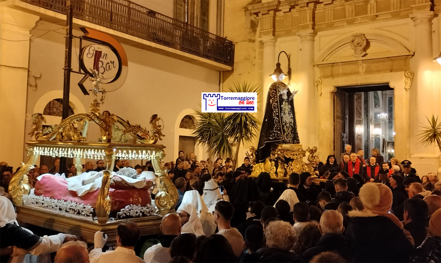 Processione dei Misteri 2024 a Torremaggiore: commozione e grande partecipazione alla processione più antica e più sentita della nostra comunità