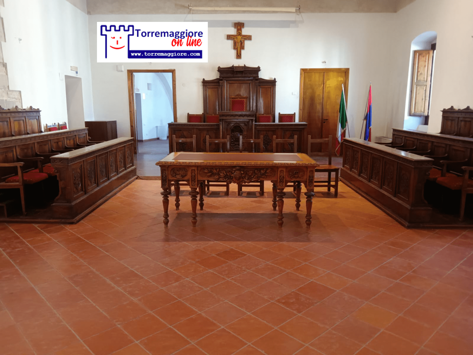 Alla prima seduta del Consiglio Comunale del 24 luglio 2025 non ci sono i numeri in aula, i consiglieri di opposizione si interrogano: è questo il segnale di una maggioranza che scricchiola o semplicemente voglia di vacanza?