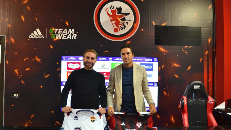 La FDC Sporting Torremaggiore si è affiliata al Foggia Calcio: per il Presidente dei rossoblu Felice Iuso è l’inizio di una nuova era per il calcio torremaggiorese con Renewable Consulting official sponsor