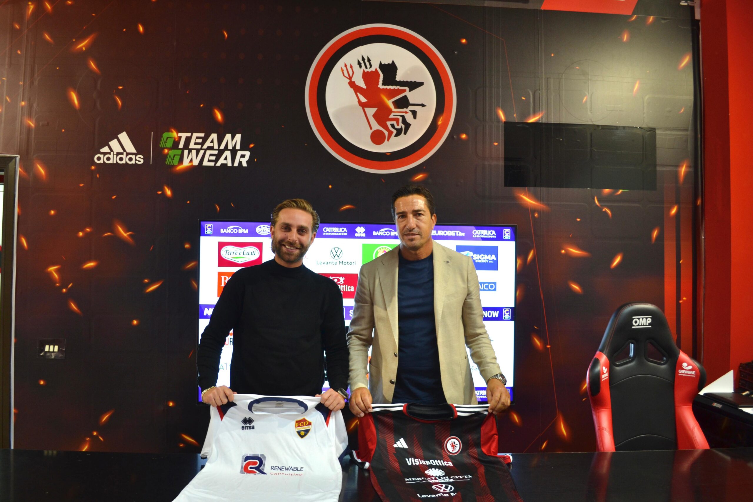 La FDC Sporting Torremaggiore si è affiliata al Foggia Calcio: per il Presidente dei rossoblu Felice Iuso è l’inizio di una nuova era per il calcio torremaggiorese con Renewable Consulting official sponsor