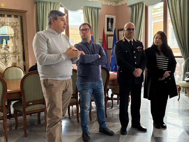 Sventato furto notturno al Liceo Fiani di Torremaggiore : arrestato dalla Polizia Locale il malvivente