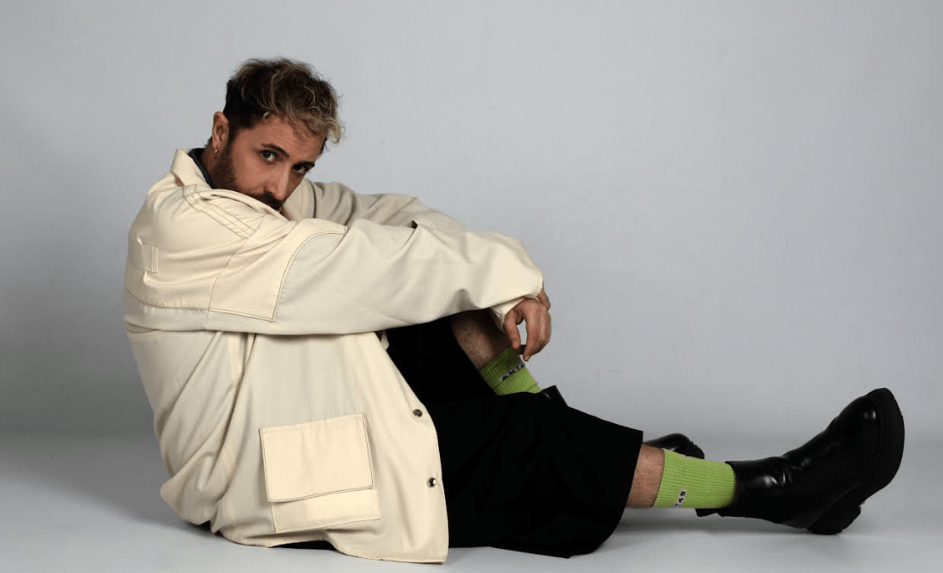 Osvaldo Supino festeggia il successo del nuovo album Fine Thanks che ha superato mezzo milione di ascolti