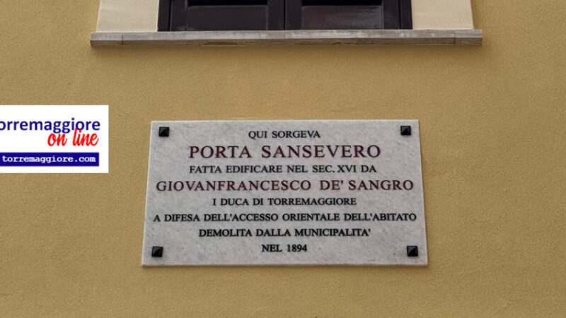 Torremaggiore: una lastra di marmo in ricordo della Porta San Severo presso Corso Giacomo Matteotti