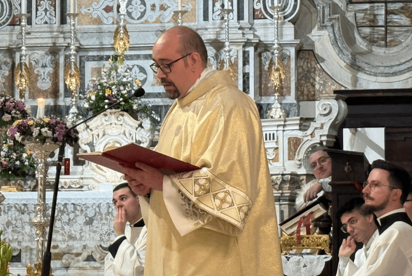 Il torremaggiorese Raffaele Angeloro è diventato  diacono: il messaggio di augurio del primo cittadino Emilio Di Pumpo