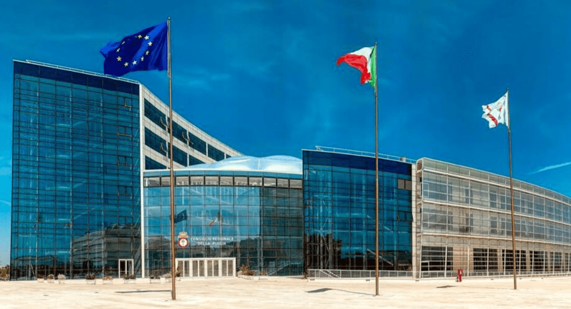 La Regione Puglia sta ragionando sulla chiusura dei Punti di Primo Intervento per tagliare la spesa sanitaria: si attende provvedimento esecutivo della giunta regionale con i dettagli, ed ora che succederà? La politica locale resterà in silenzio ad accettare supinamente anche questa scelta?